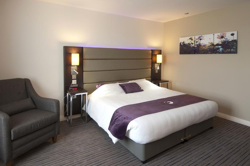 Premier Inn London Elstree / Borehamwood Bilik gambar